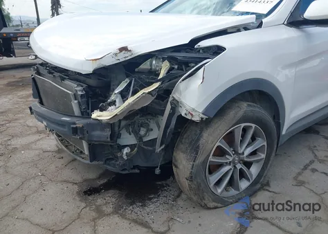 2017 Hyundai Santa Fe Se z USA, uszkodzony, nr VIN KM8SM4HF8HU223092
